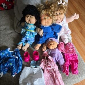 Lot Of 3 Cabbage Patch Kids And 1 Other Doll